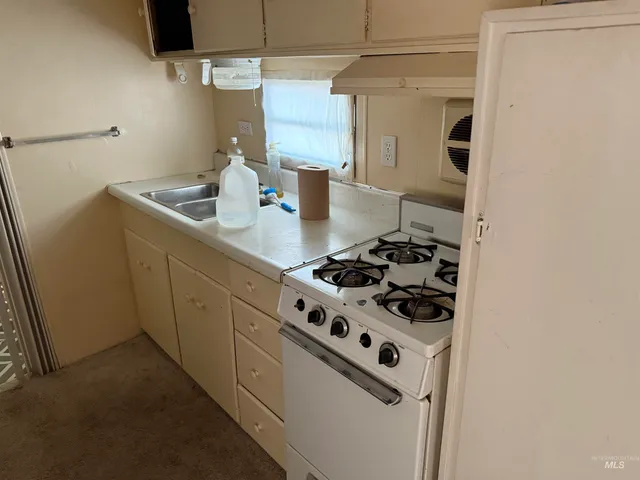 $27,900 | 1935 South 5th Avenue, Unit B11, Pocatello, ID 83201