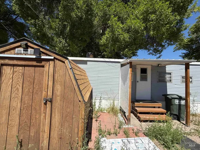 $27,900 | 1935 South 5th Avenue, Unit B11, Pocatello, ID 83201