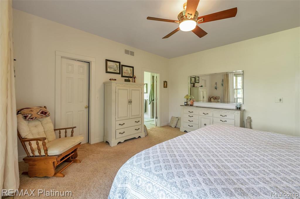 4664 Hinchey Road Howell, MI 48843 - Photo 25 of 64