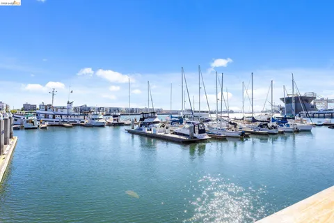 $749,000 | 311 2nd Street, Unit 311, Oakland, CA 94607