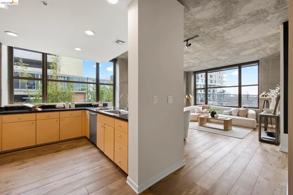 $749,000 | 311 2nd Street, Unit 311, Oakland, CA 94607