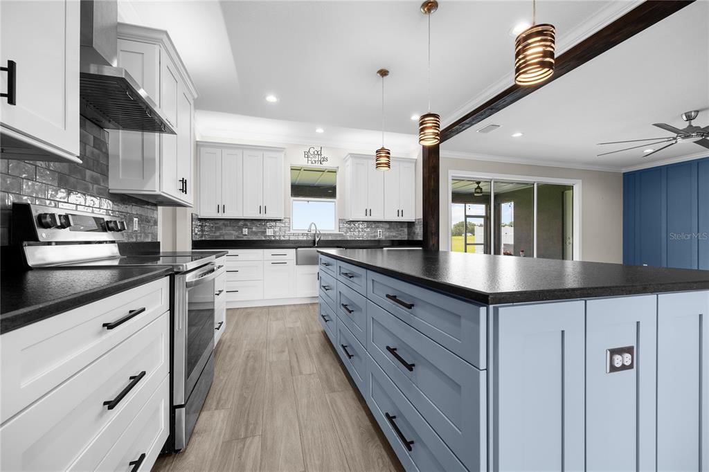 8715 Northwest 18th Circle Ocala, FL 34475 - Photo 10 of 28