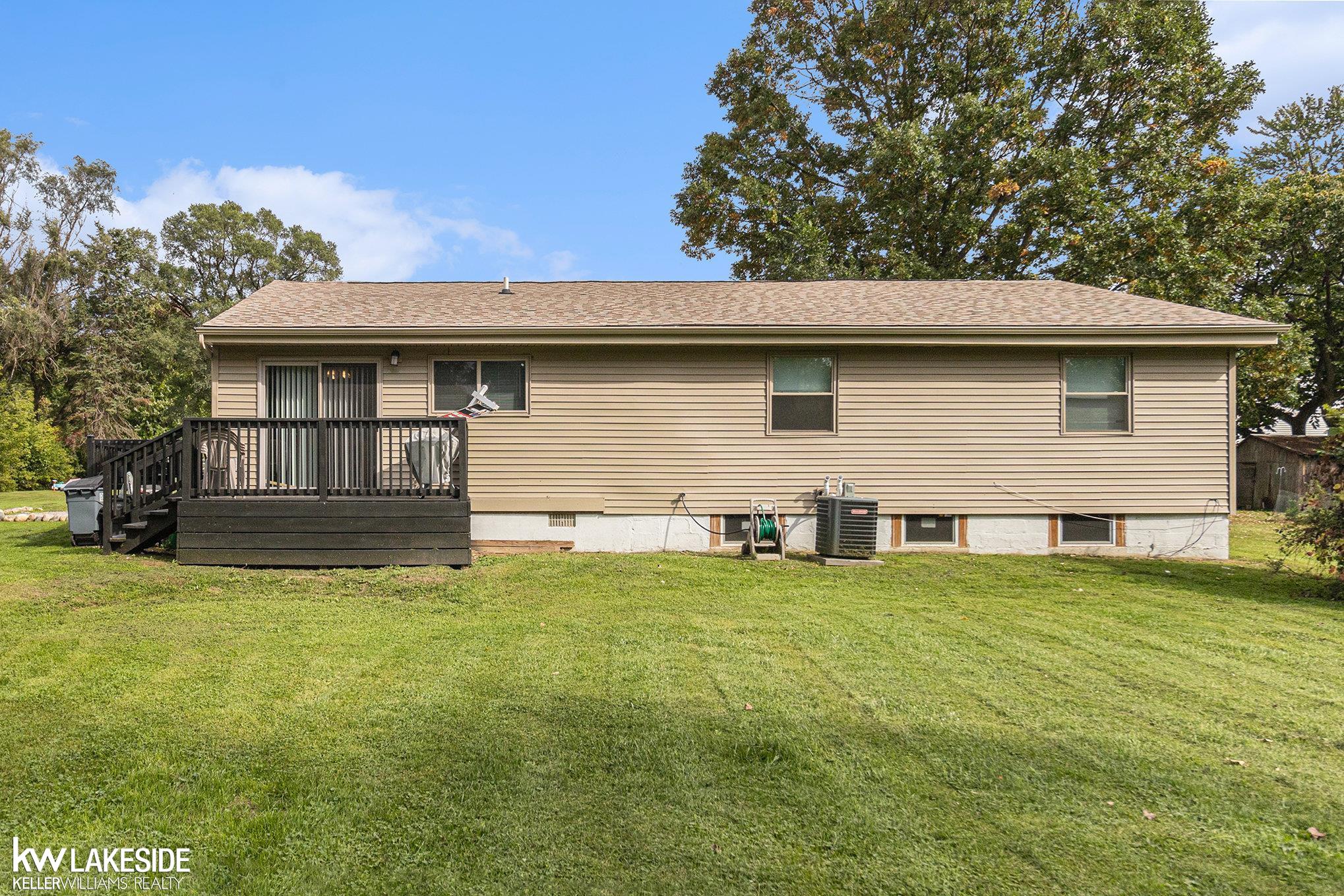 1190 Adams Road Burton, MI 48509 - Photo 29 of 29 50124136-28.JPG