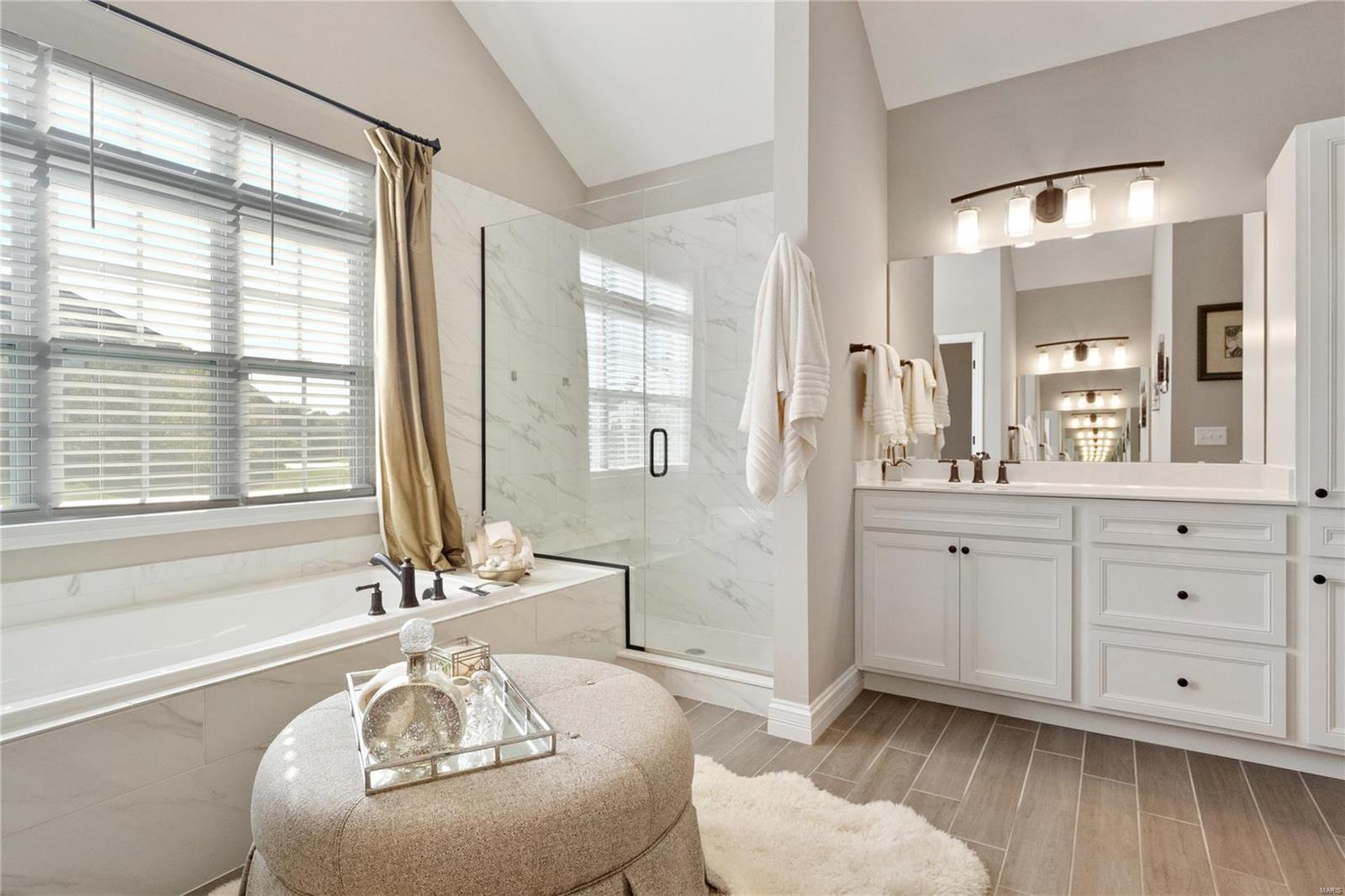 962 Silver Buck Lane Chesterfield, MO 63005 - Photo 24 of 49