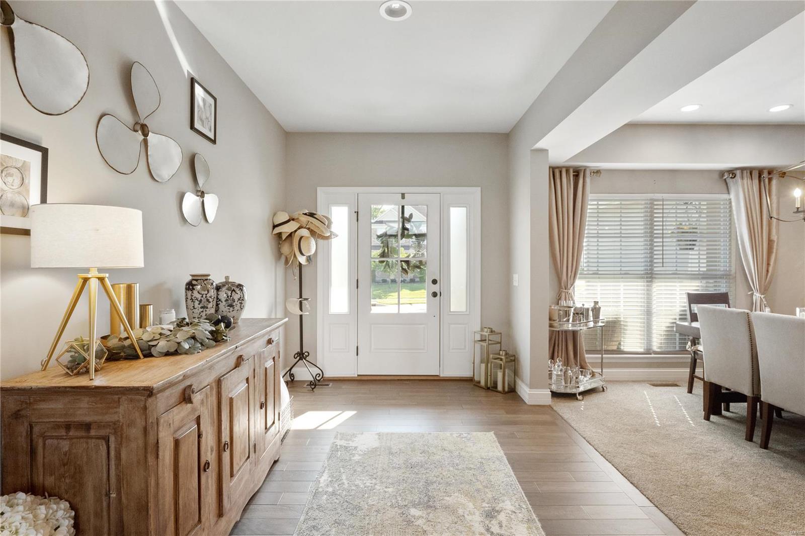 962 Silver Buck Lane Chesterfield, MO 63005 - Photo 3 of 49