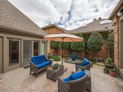 $1,350,000 | 5 Duncannon Court, Dallas, TX 75225