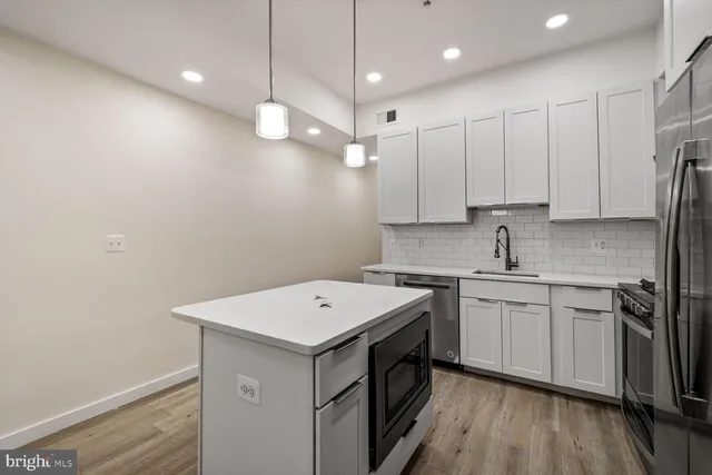 $2,200 | 1112 5th Street Northwest, Unit 2, Washington, DC 20001