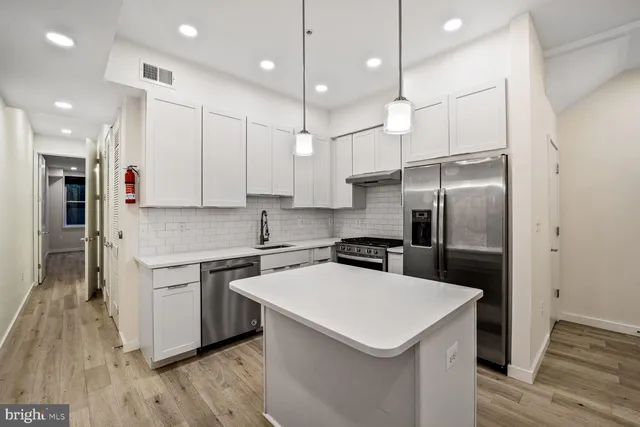 $2,200 | 1112 5th Street Northwest, Unit 2, Washington, DC 20001