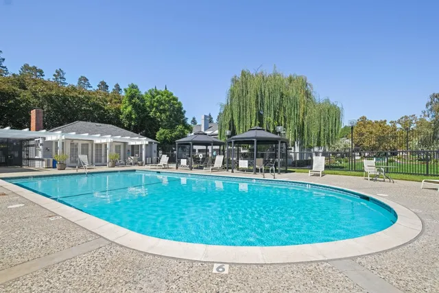 $868,000 | 1735 Parkview Green Circle, San Jose, CA 95131