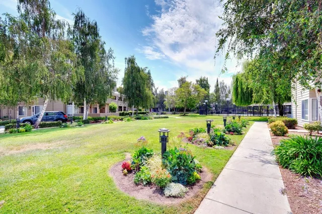$868,000 | 1735 Parkview Green Circle, San Jose, CA 95131