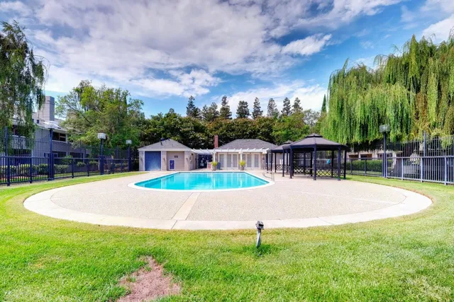 $868,000 | 1735 Parkview Green Circle, San Jose, CA 95131