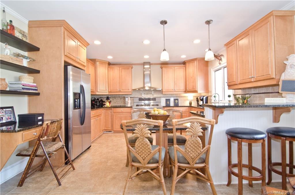 1 Sunrise Point Road Lake Wylie, SC 29710 - Photo 11 of 36 Gallery Image 11