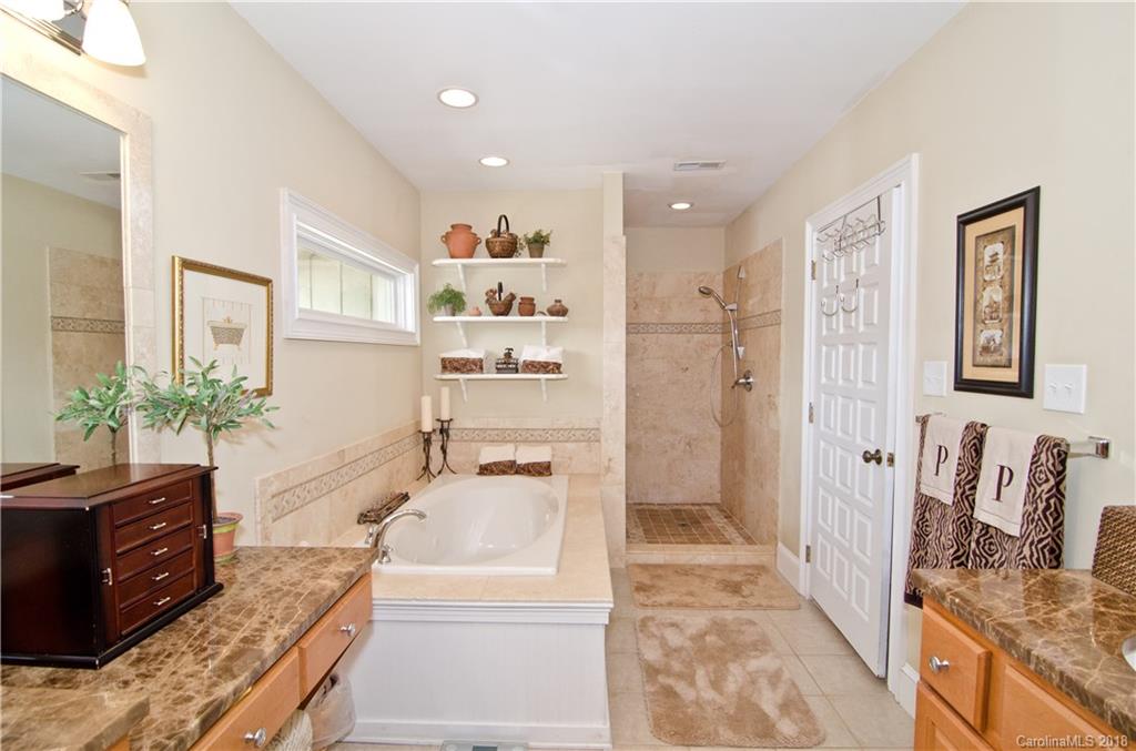 1 Sunrise Point Road Lake Wylie, SC 29710 - Photo 22 of 36 Gallery Image 22