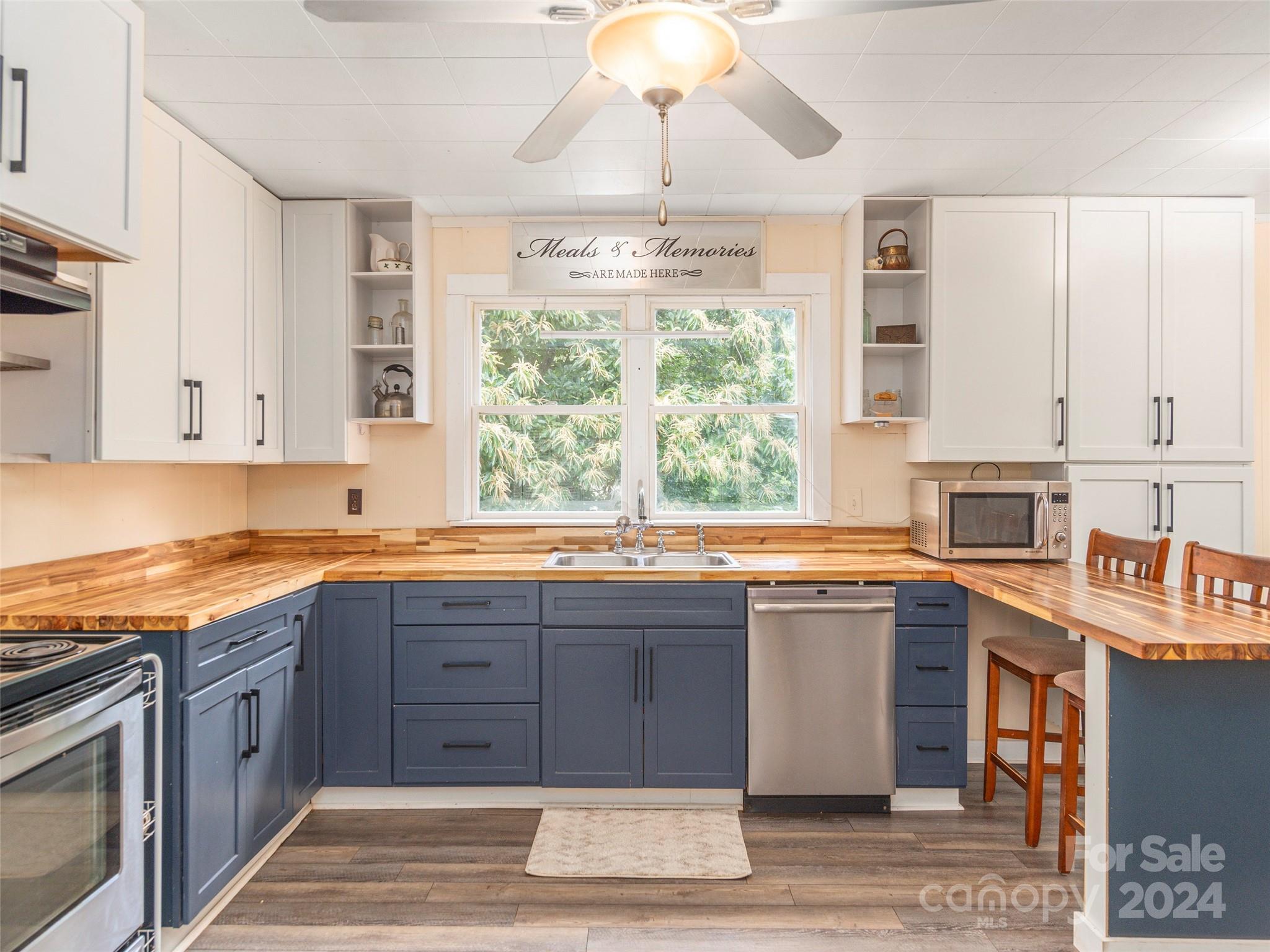313 Peters Cove Road Waynesville, NC 28786 - Photo 11 of 48 Gallery Image 11
