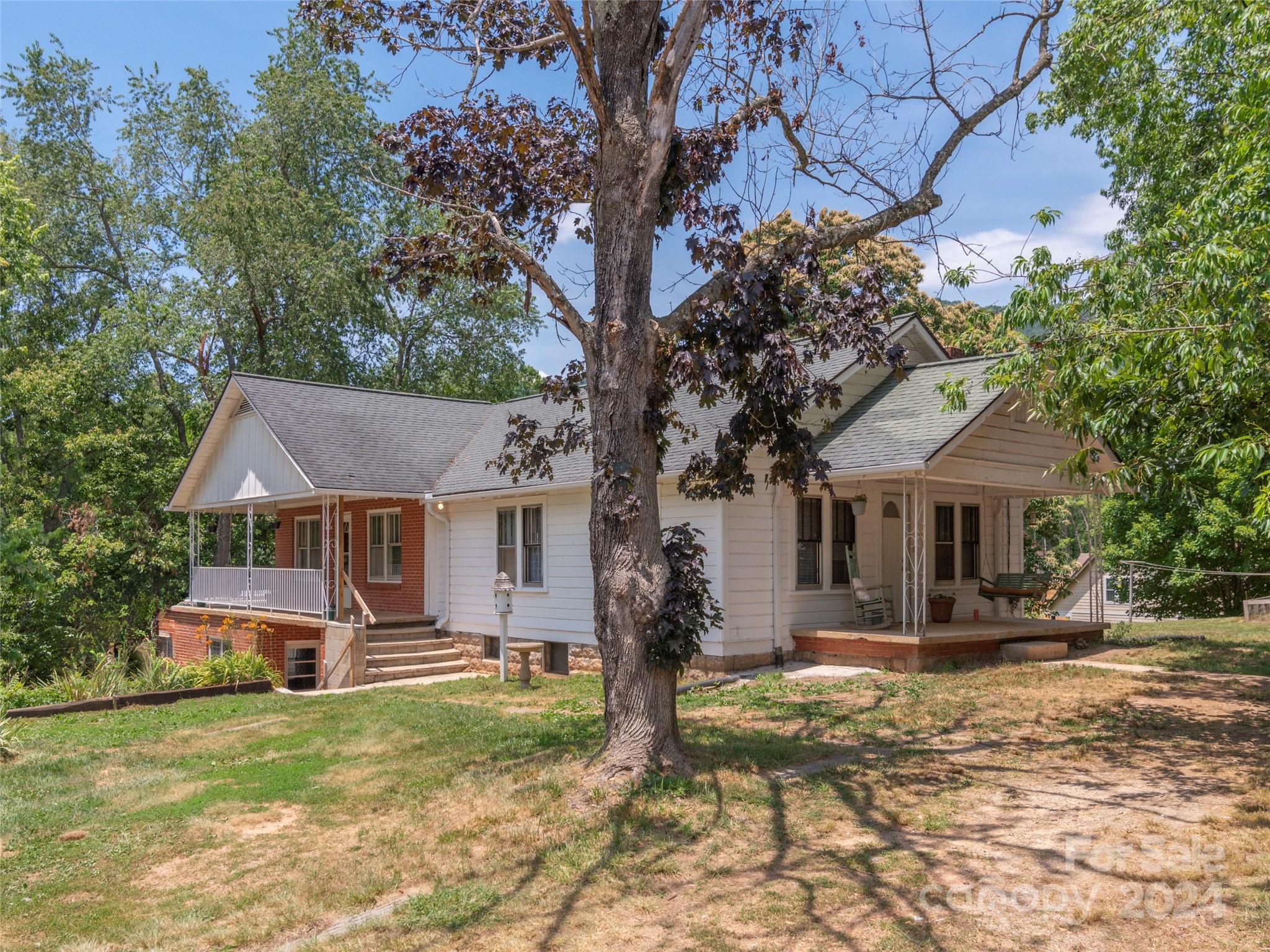 313 Peters Cove Road Waynesville, NC 28786 - Photo 32 of 48 Gallery Image 32