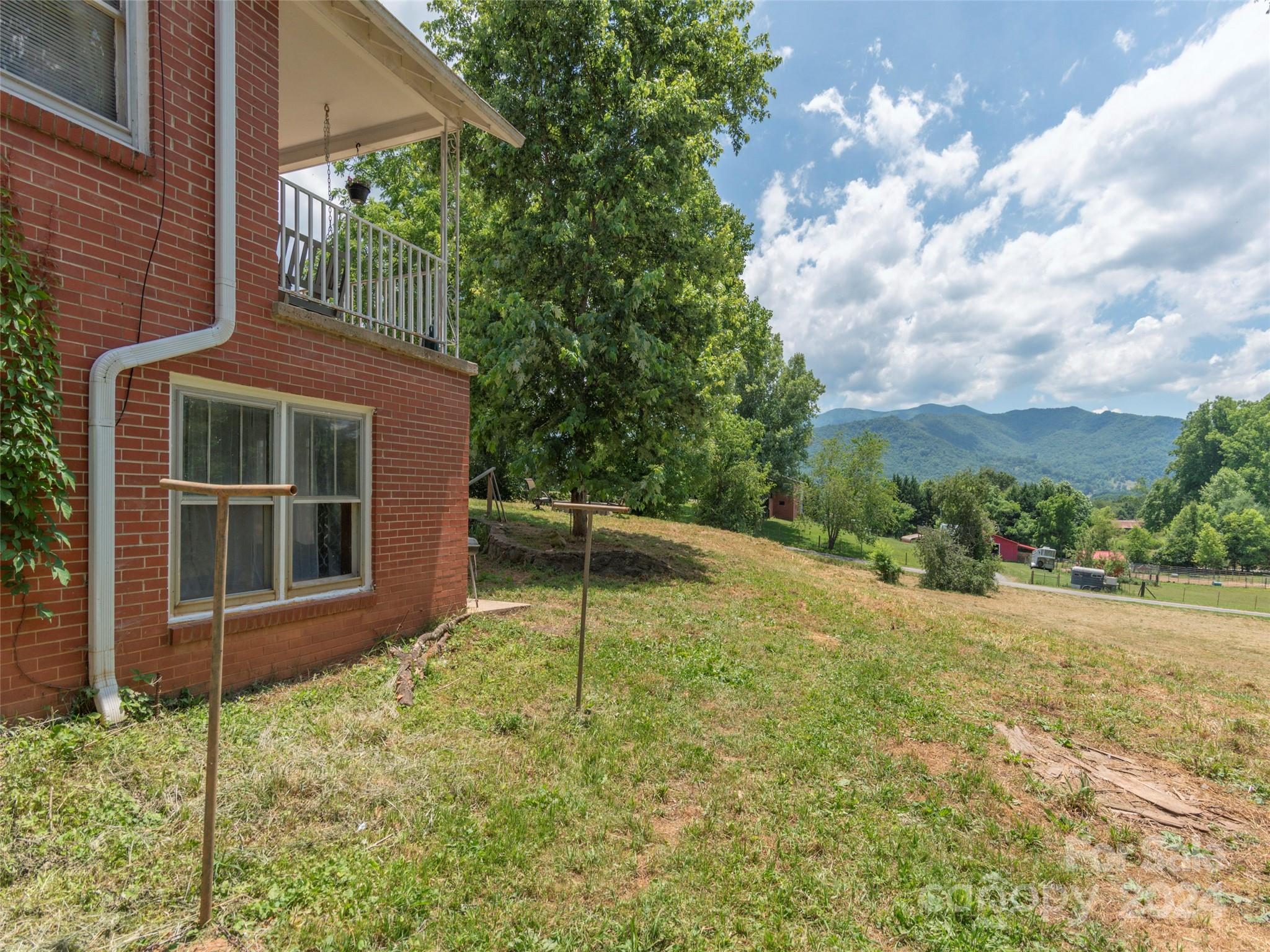 313 Peters Cove Road Waynesville, NC 28786 - Photo 36 of 48 Gallery Image 36