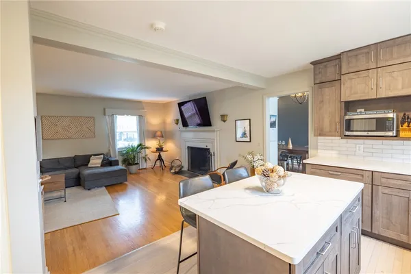 $649,900 | 75 Pickwick Drive, Pittsford, NY 14618