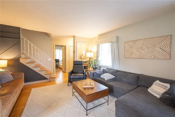$649,900 | 75 Pickwick Drive, Pittsford, NY 14618