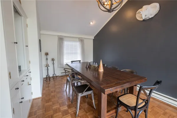 $649,900 | 75 Pickwick Drive, Pittsford, NY 14618