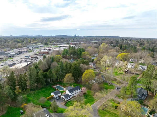 $649,900 | 75 Pickwick Drive, Pittsford, NY 14618