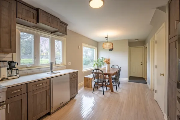 $649,900 | 75 Pickwick Drive, Pittsford, NY 14618