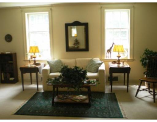 38 Longfellow Road Wellesley, MA 02481 - Photo 4 of 11
