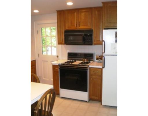 38 Longfellow Road Wellesley, MA 02481 - Photo 7 of 11