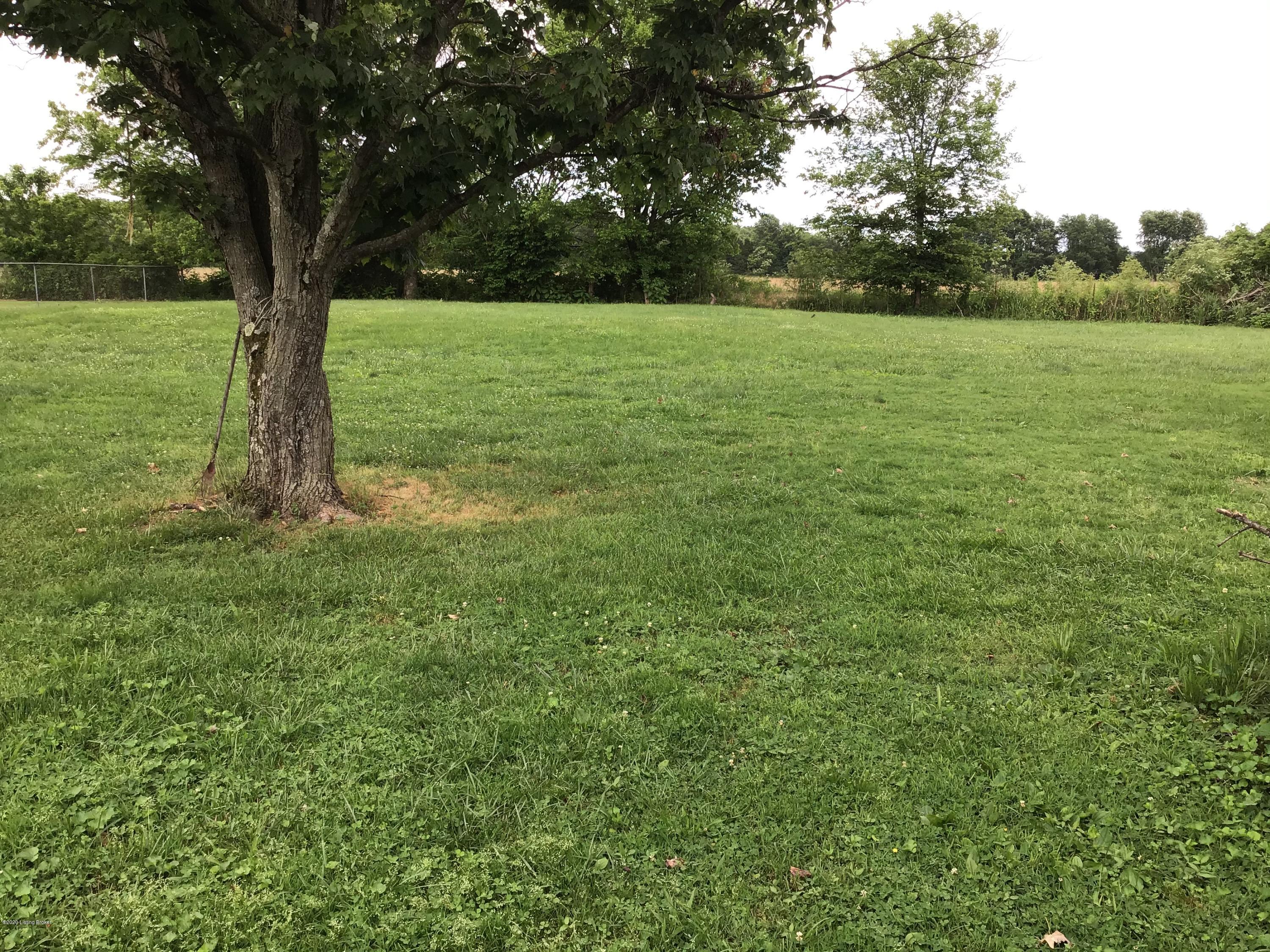 214 Tanglewood Road Shepherdsville, KY 40165 - Photo 31 of 35 C493E7AA-DBE3-4683-A1D4-890E4D27ECC0
