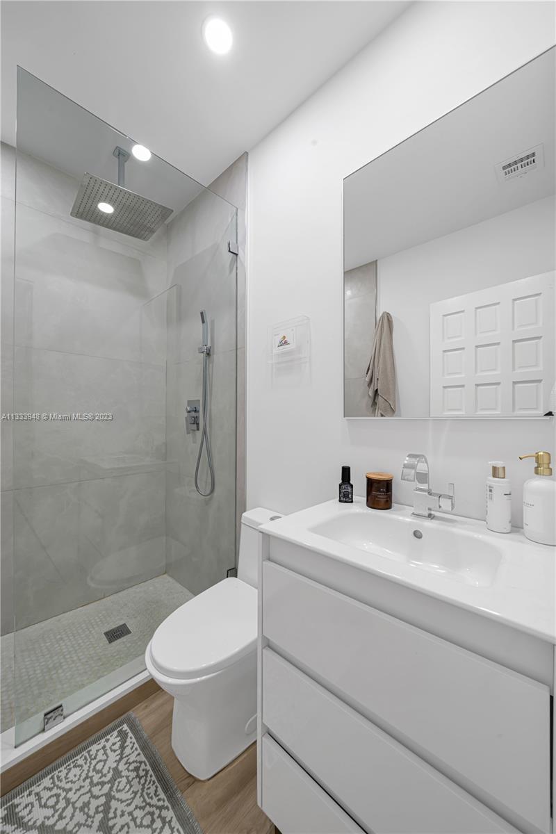 2420 Southwest 11th Street Miami, FL 33135 - Photo 12 of 25 Gallery Image 12