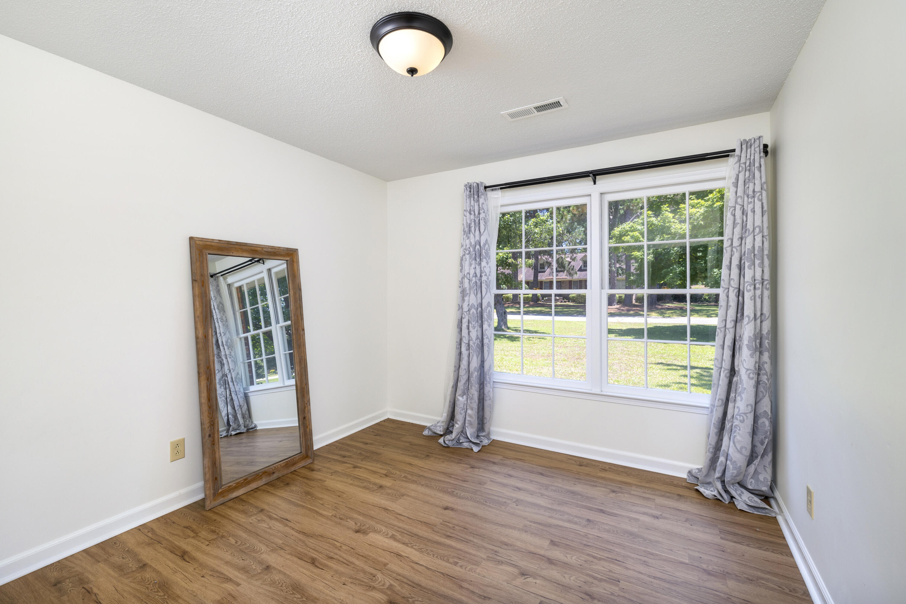 954 Shadow Trail Sumter, SC 29150 - Photo 39 of 43 Gallery Image 39