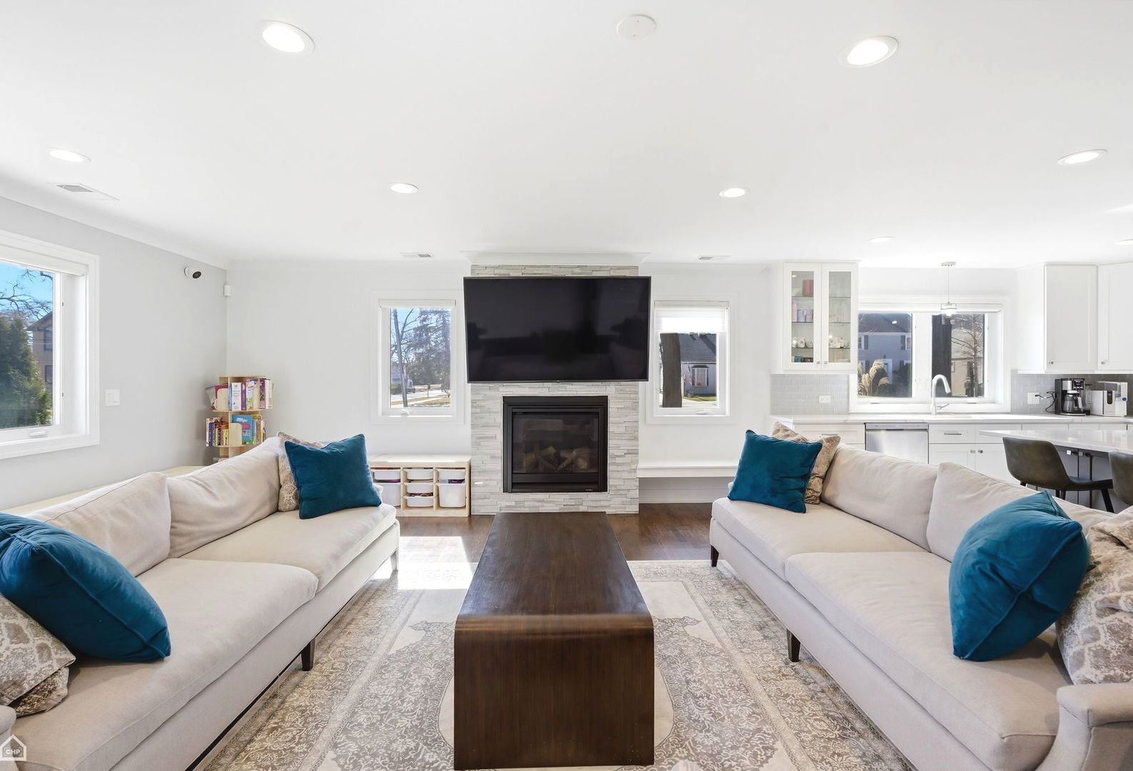 6802 Church Street Morton Grove, IL 60053 - Photo 11 of 33