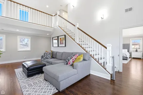 $959,000 | 6802 Church Street, Morton Grove, IL 60053