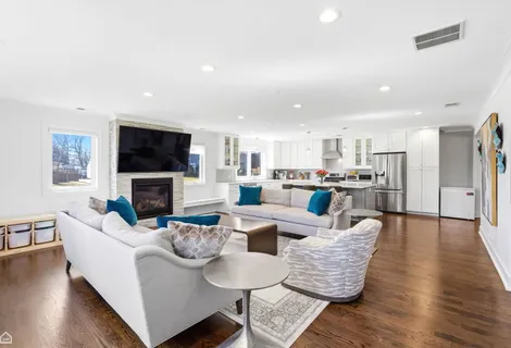 $959,000 | 6802 Church Street, Morton Grove, IL 60053