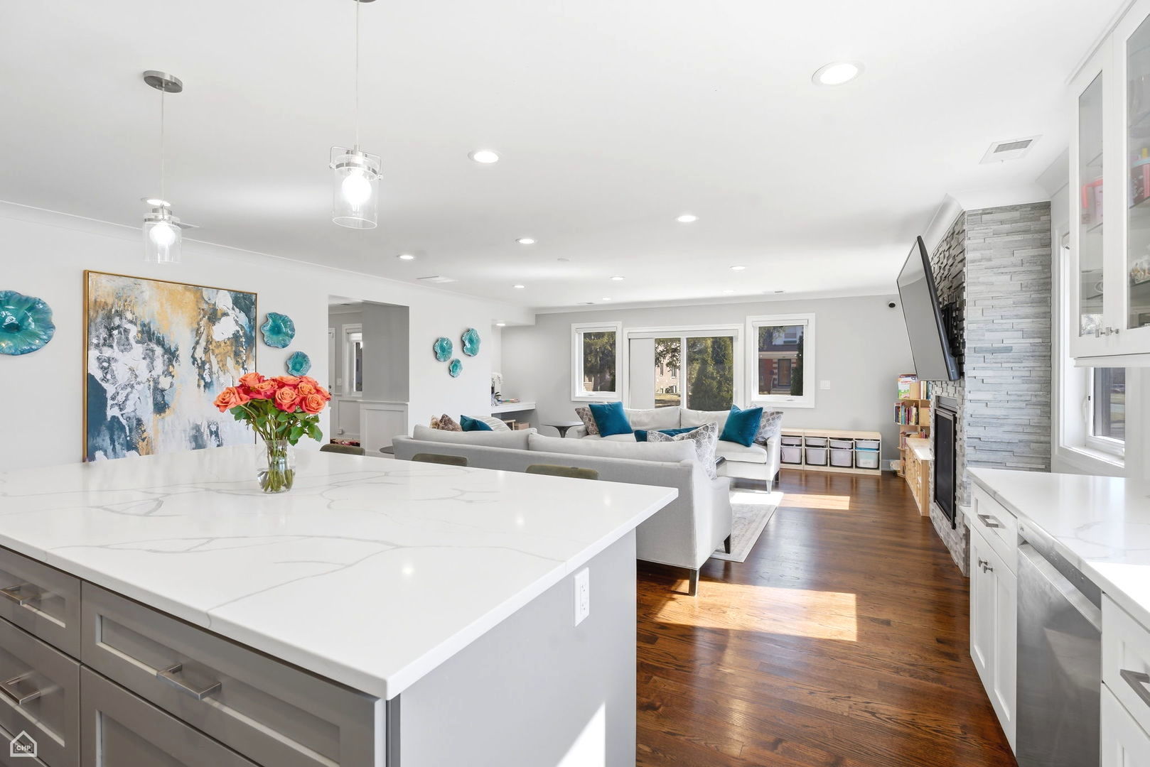 6802 Church Street Morton Grove, IL 60053 - Photo 8 of 33