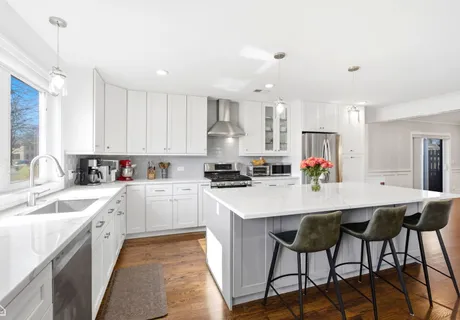 $959,000 | 6802 Church Street, Morton Grove, IL 60053