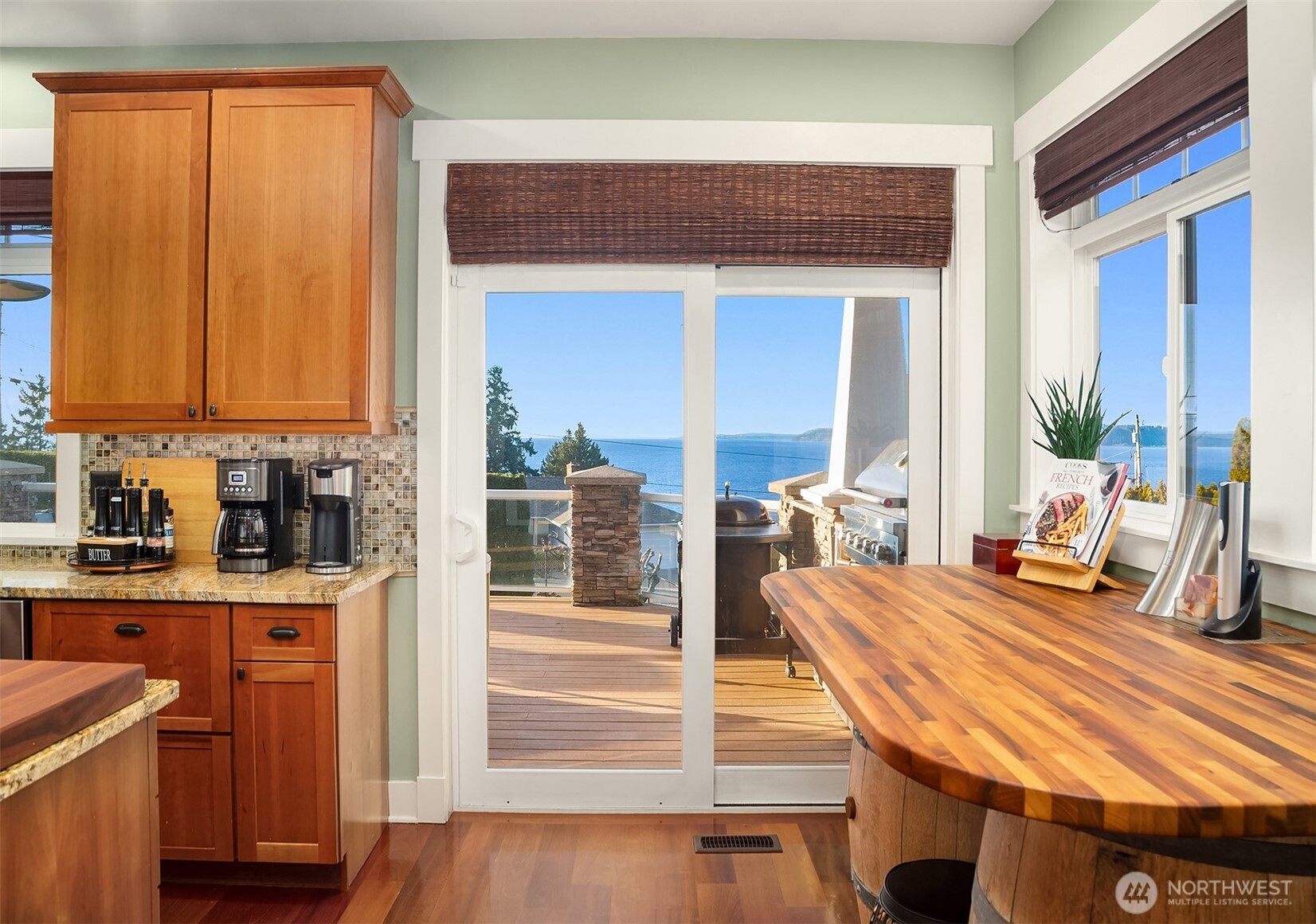 17003 Talbot Road Edmonds, WA 98026 - Photo 16 of 38