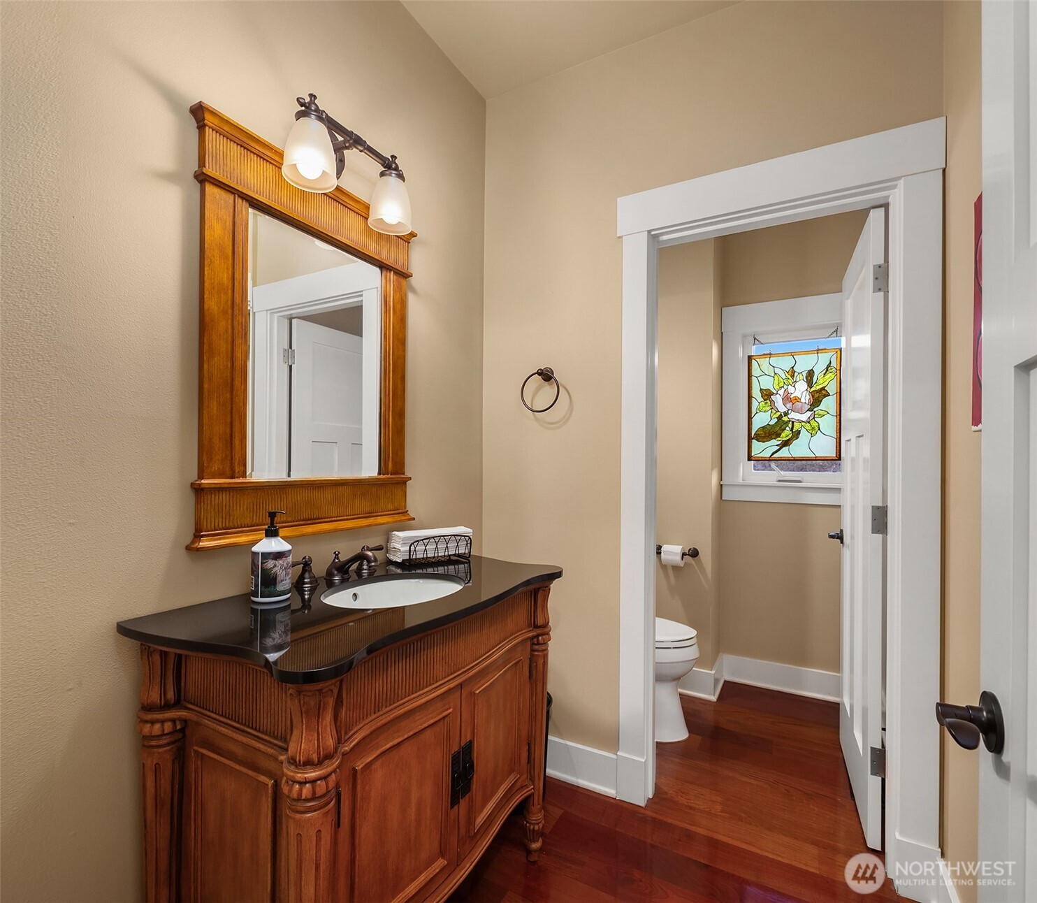 17003 Talbot Road Edmonds, WA 98026 - Photo 18 of 38