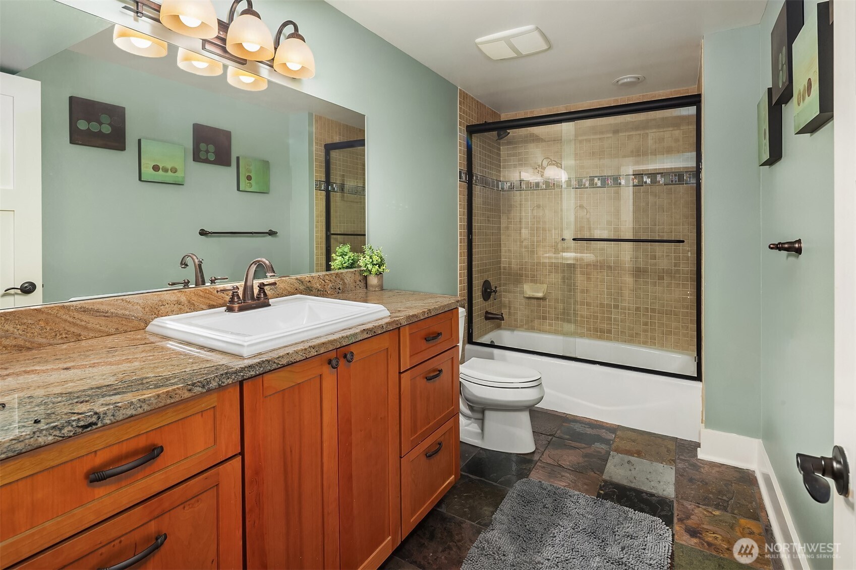 17003 Talbot Road Edmonds, WA 98026 - Photo 28 of 38