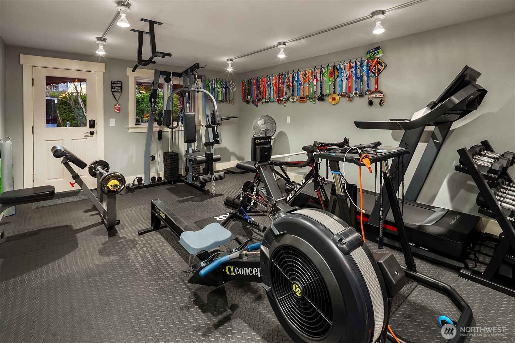 17003 Talbot Road Edmonds, WA 98026 - Photo 30 of 38