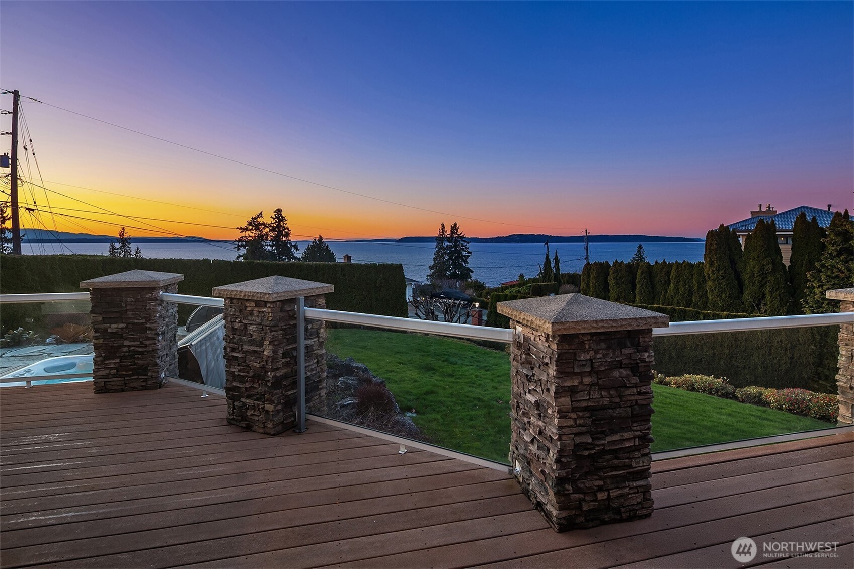 17003 Talbot Road Edmonds, WA 98026 - Photo 33 of 38