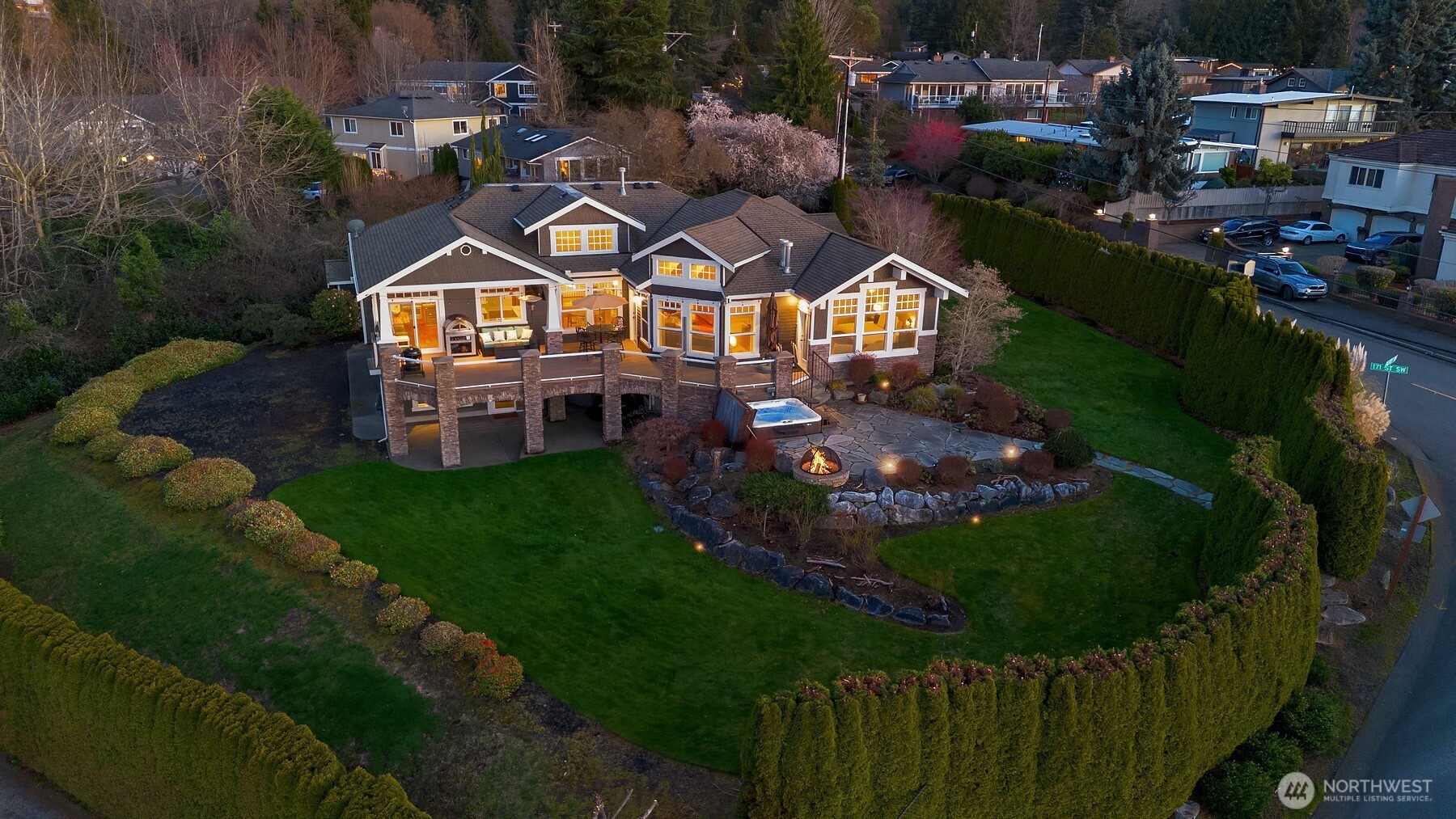 17003 Talbot Road Edmonds, WA 98026 - Photo 35 of 38