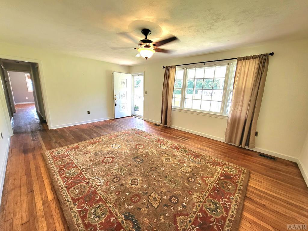 417 Mexico Road Edenton, NC 27932 - Photo 8 of 20 Living Room
