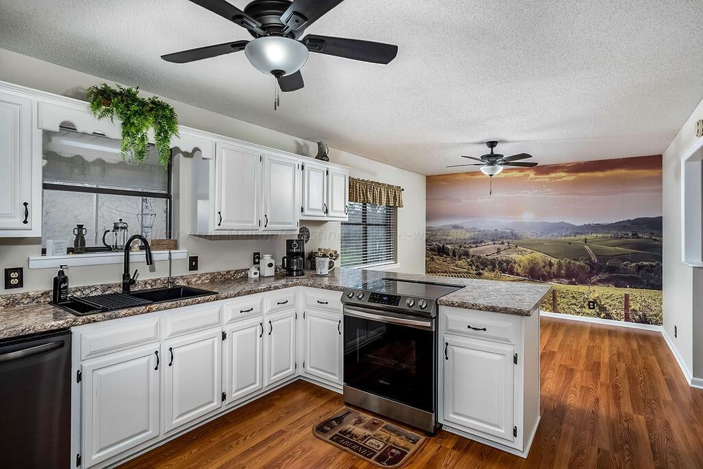 1139 Sanders Road Jasper, AL 35504 - Photo 10 of 28 Gallery Image 10