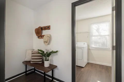 $575,000 | 2405 McGinnis Drive, Nashville, TN 37216