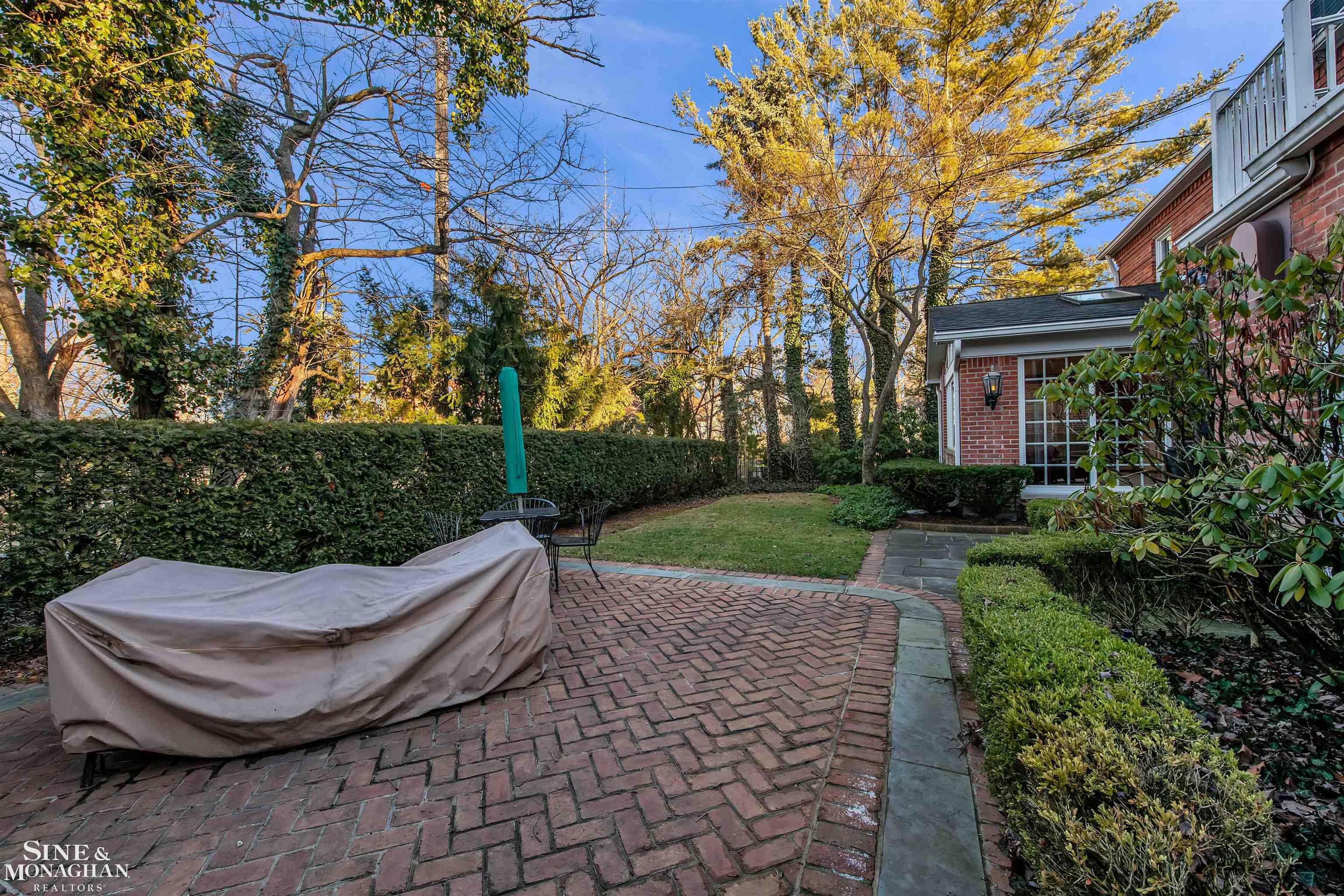 36 Beacon Hill Road Grosse Pointe, MI 48236 - Photo 35 of 49 50102311-34.JPG