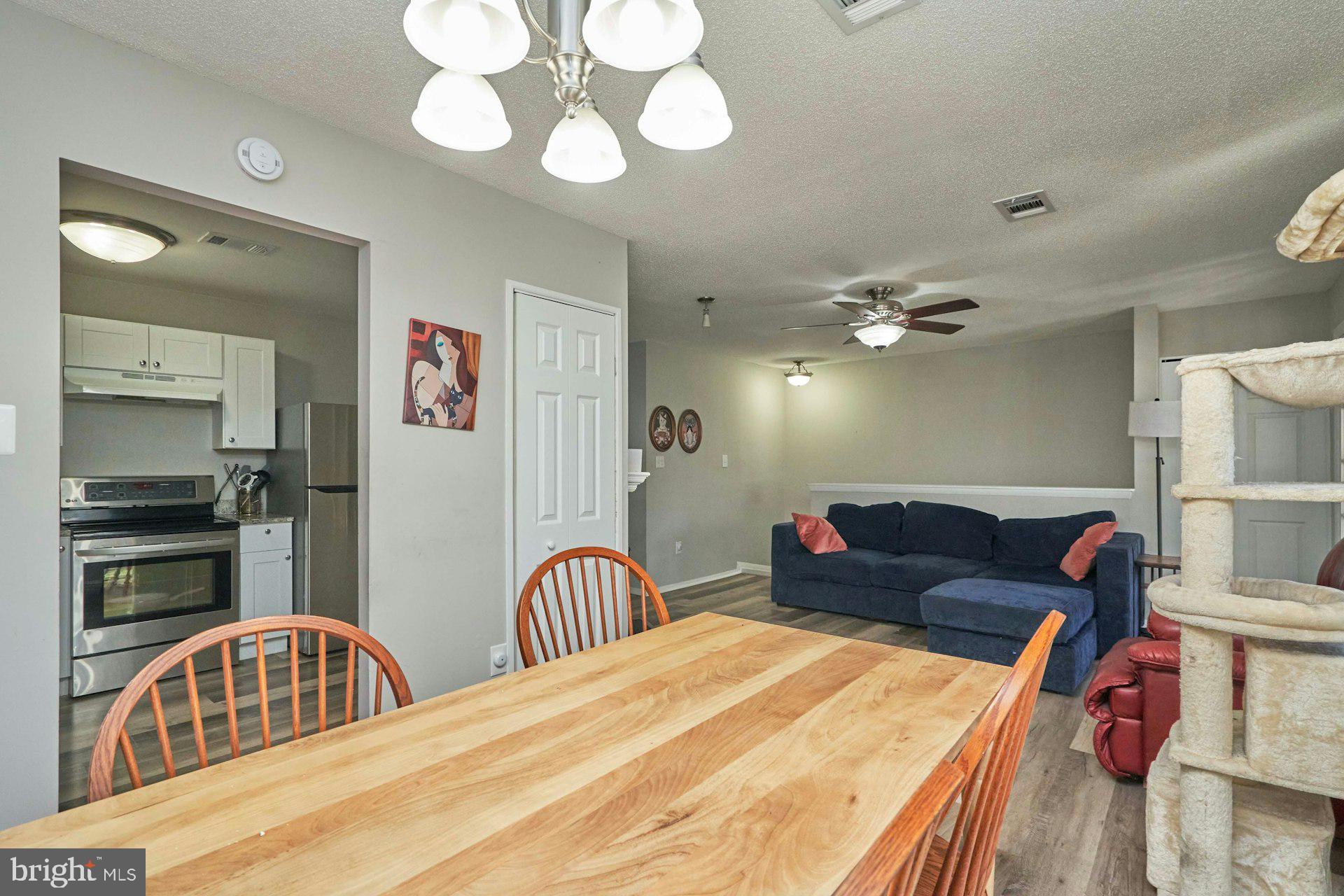 2841 Chablis Circle Woodbridge, VA 22192 - Photo 11 of 29 Dining Room opens to kitchen
