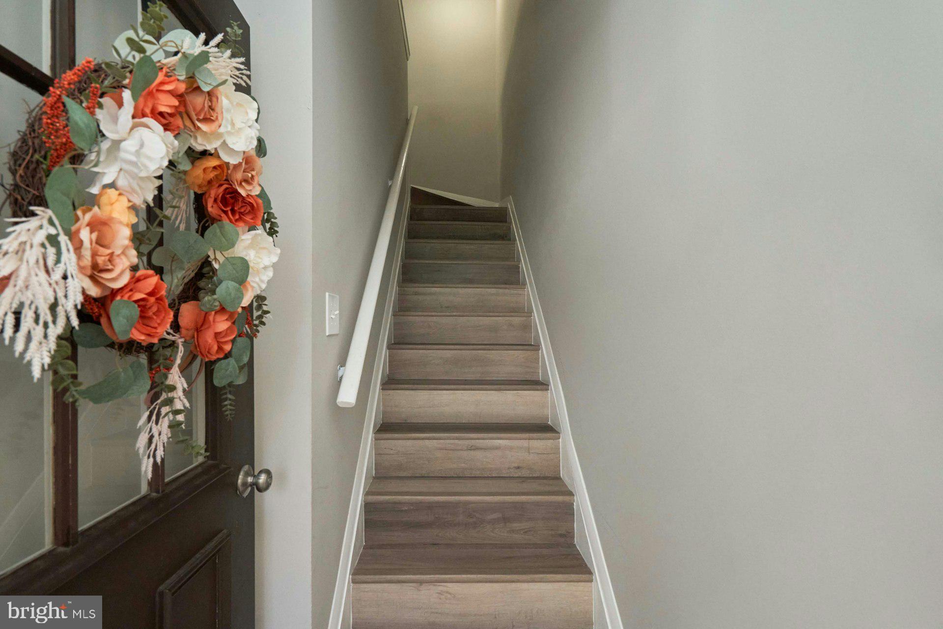 2841 Chablis Circle Woodbridge, VA 22192 - Photo 4 of 29 Stairs to unit - nobody above you!