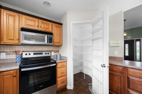 $369,000 | 2527 128th Ave Court West, Milan, IL 61264