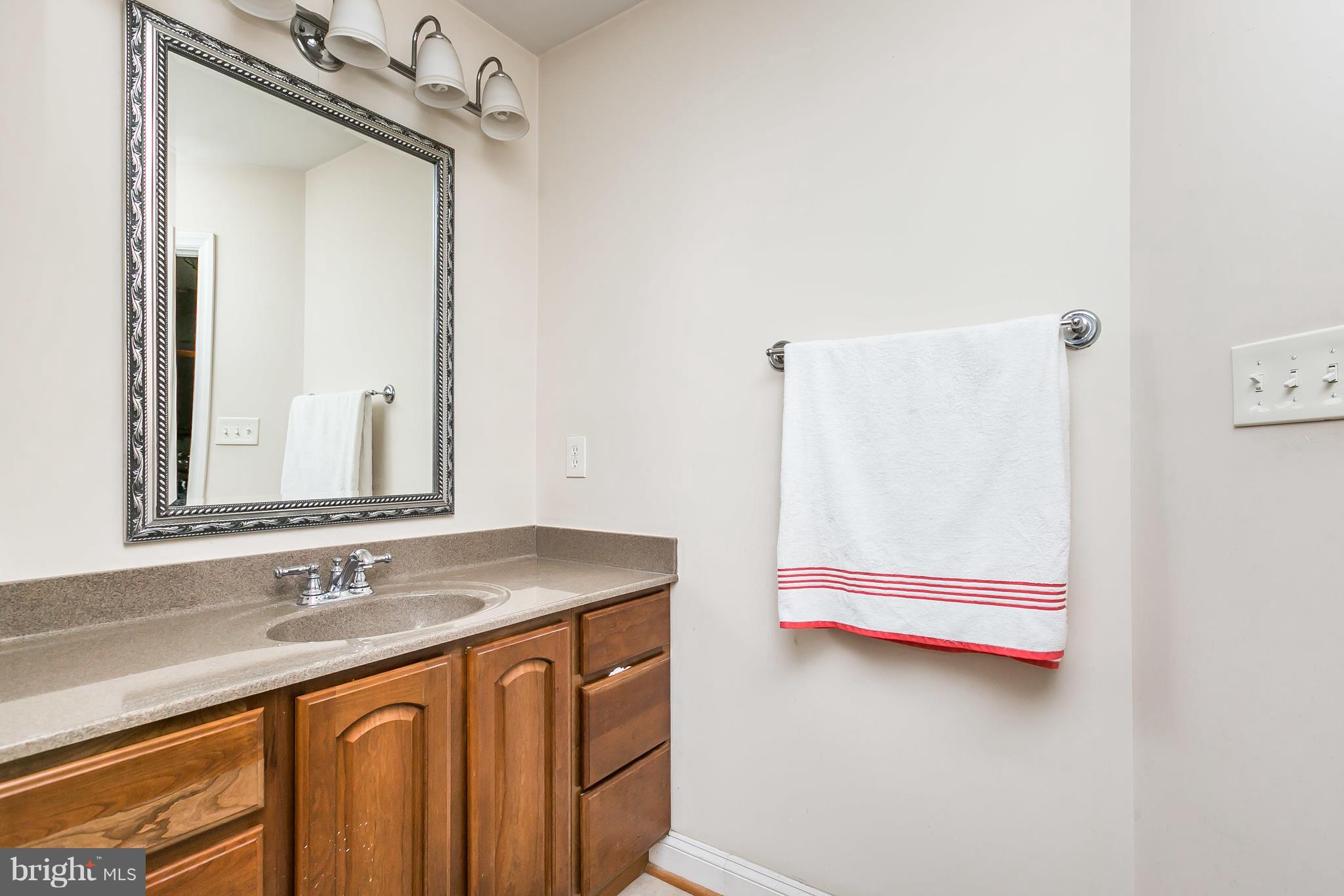1013 Beach Road Baltimore, MD 21221 - Photo 17 of 30 Master Bath