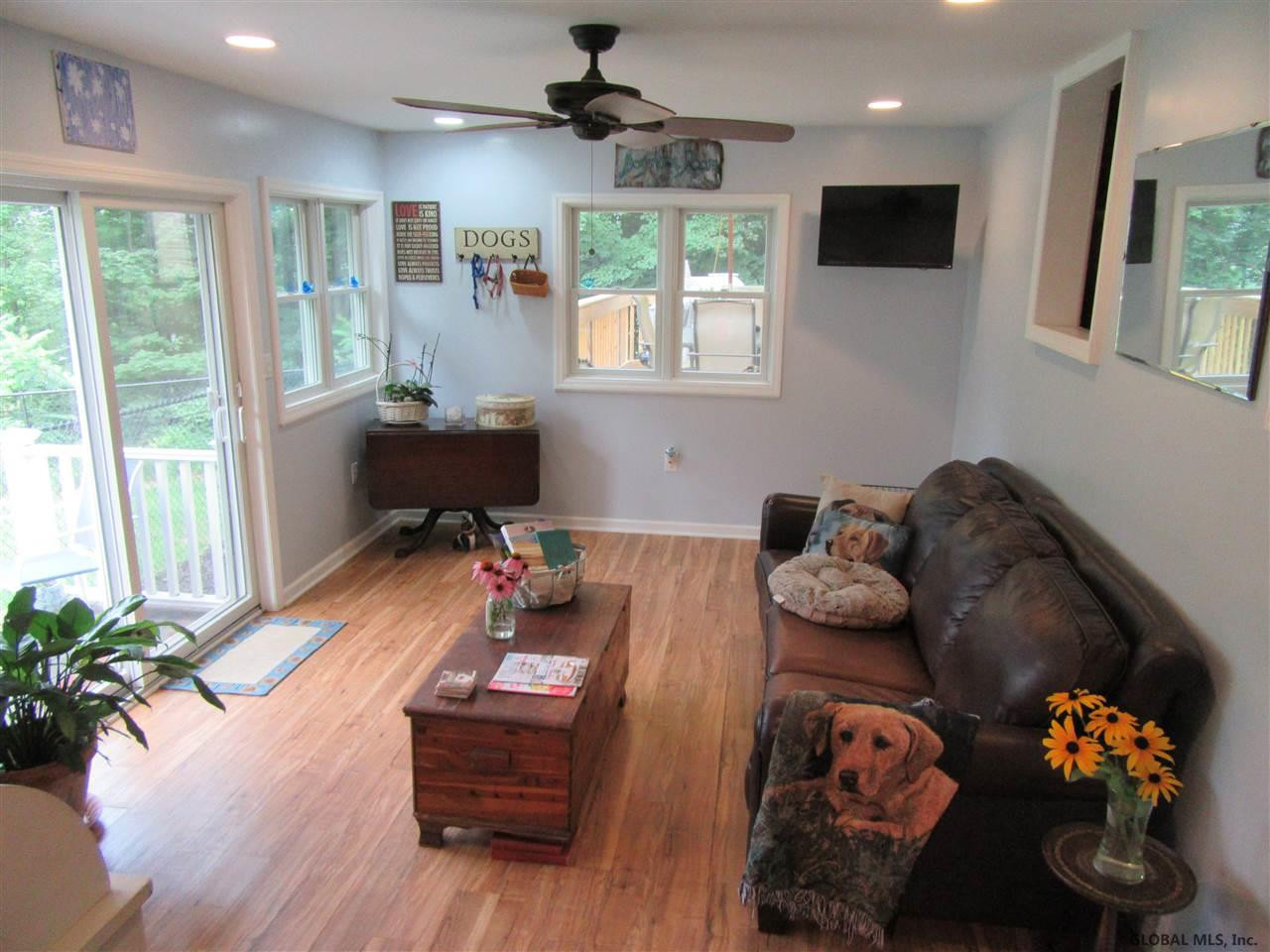 130 Beach Road Halfmoon, NY 12065 - Photo 4 of 20 Photo 4